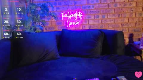 OurJourneyXoXo online show from September 29, 7:46 am