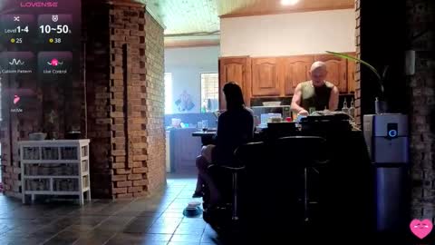 OurJourneyXoXo online show from November 20, 9:20 am