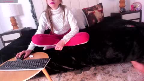 ourperfectmix online show from December 17, 4:18 am