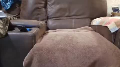 Snapshot of outdoorsmanmark71 chatting on December 21, 9:44 pm outdoorsmanmark71 online show from December 21, 9:44 pm