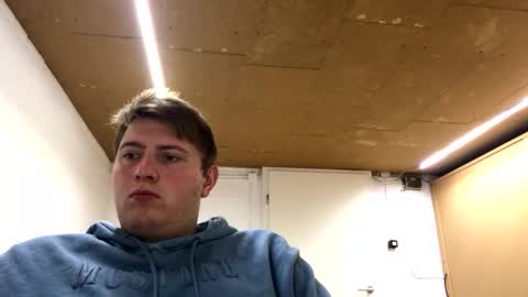 outflayd online show from December 16, 12:43 pm