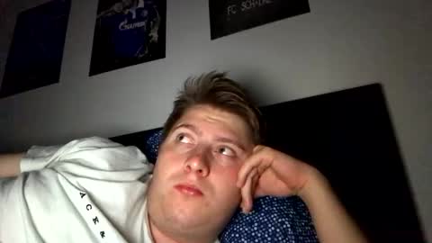 outflayd online show from December 17, 1:44 am