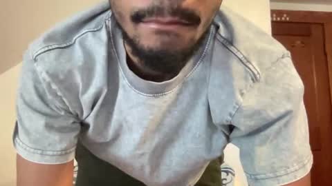 Snapshot of outofhisleague_ chatting on October 24, 3:41 pm outofhisleague_ online show from October 24, 3:41 pm