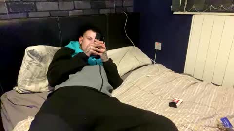 Owen kayz online show from March 14, 10:04 pm