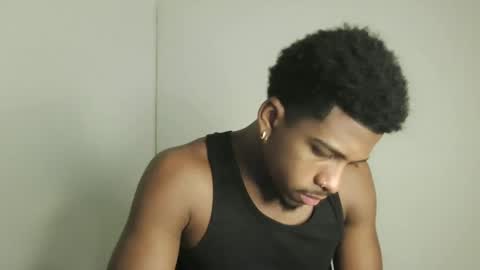 Snapshot of owen_222 chatting on January 15, 5:45 am Owen online show from January 15, 5:45 am