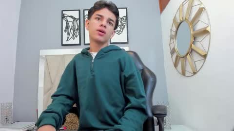 Snapshot of owen__johnson chatting on October 8, 11:30 am Owen Johnson online show from October 8, 11:30 am