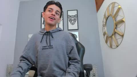 Snapshot of owen__johnson chatting on October 9, 11:19 am Owen Johnson online show from October 9, 11:19 am