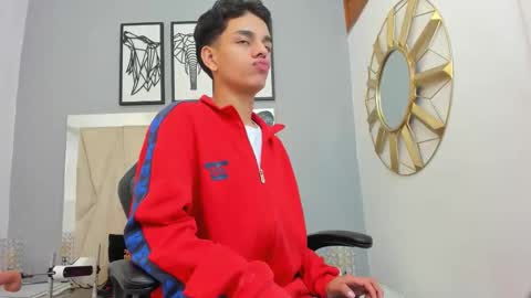 Snapshot of owen__johnson chatting on October 10, 11:42 am Owen Johnson online show from October 10, 11:42 am