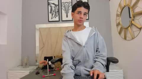 Snapshot of owen__johnson chatting on October 13, 11:43 am Owen Johnson online show from October 13, 11:43 am