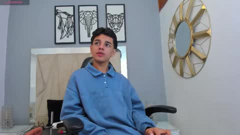 Snapshot of owen__johnson chatting on October 15, 11:32 am Owen Johnson online show from October 15, 11:32 am