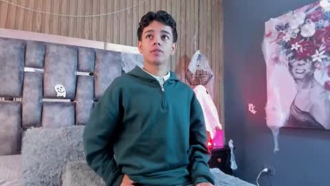 Snapshot of owen__johnson chatting on October 27, 12:20 pm Owen Johnson online show from October 27, 12:20 pm