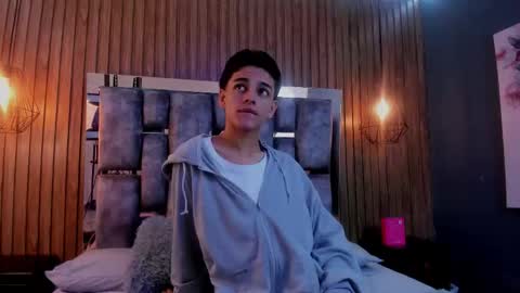 Owen Johnson online show from November 14, 12:15 pm