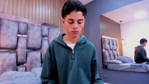 Snapshot of owen__johnson chatting on March 7, 11:29 am Owen Johnson online show from March 7, 11:29 am