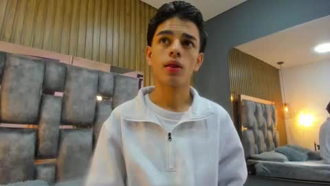 Snapshot of owen__johnson chatting on March 25, 11:38 am Owen Johnson online show from March 25, 11:38 am