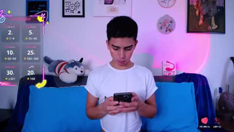 Snapshot of owenblue__ chatting on September 27, 9:53 pm Owen Independent model online show from September 27, 9:53 pm