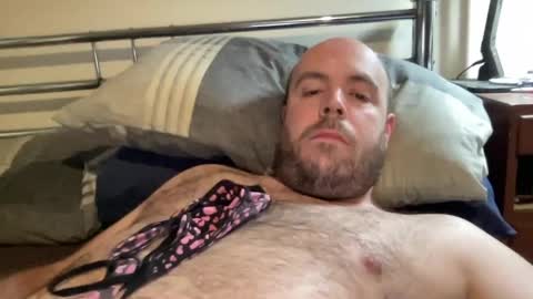 Owen2022 online show from April 4, 6:22 am