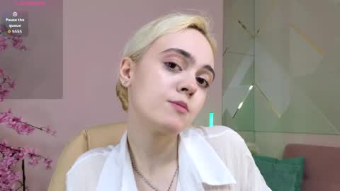 Oxcy online show from March 29, 5:29 am