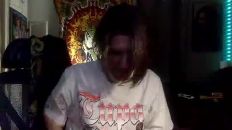 Snapshot of oystersbaby562 chatting on October 8, 5:16 am Frankie Oysters online show from October 8, 5:16 am