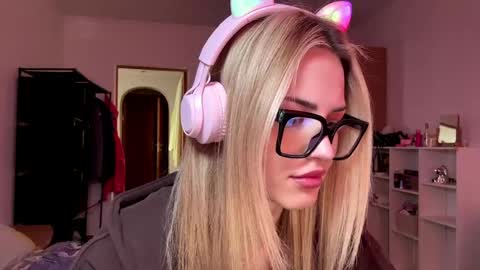 Eva online show from March 22, 10:18 am