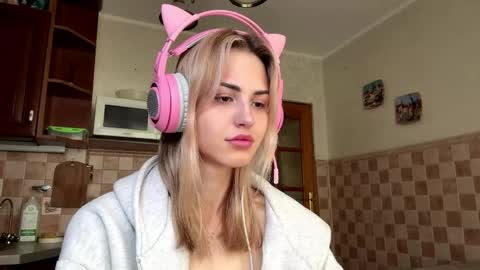 Eva online show from May 11, 6:19 am