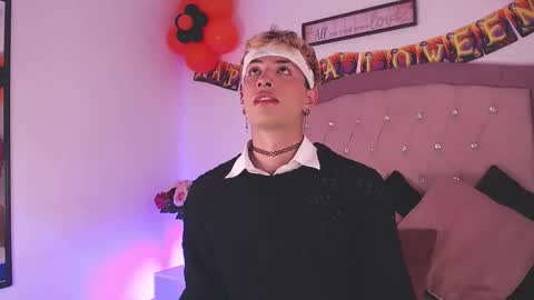 Snapshot of ozorio_dany chatting on October 12, 4:00 am Dany Ozorio online show from October 12, 4:00 am