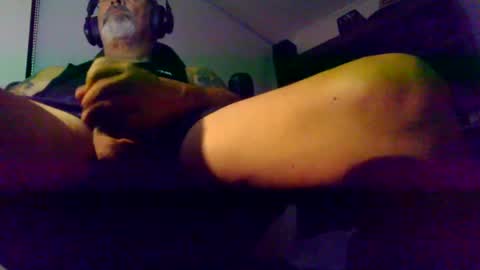 Snapshot of ozzyrickster chatting on March 10, 11:32 am Oi Oi Oi online show from March 10, 11:32 am