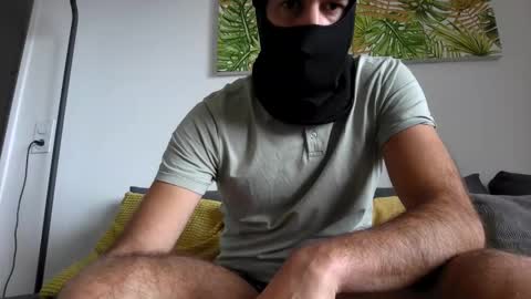 p3dro3scobar online show from May 13, 11:29 am