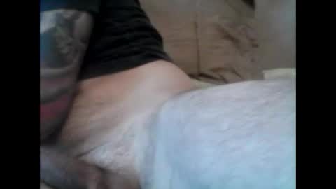 Snapshot of p6rner35 chatting on February 13, 6:41 am p6rner35 online show from February 13, 6:41 am