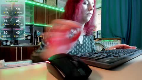 Ella online show from December 23, 1:13 pm