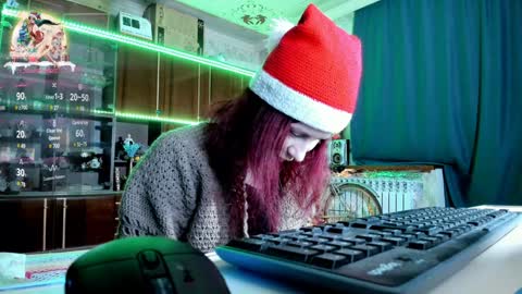 Ella online show from December 24, 7:22 pm