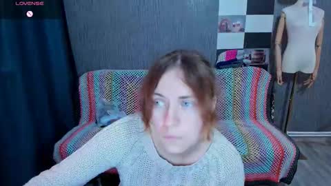 Ella online show from October 28, 12:19 pm