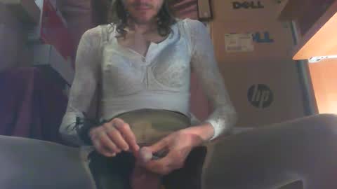 Snapshot of pablo777xxx chatting on December 3, 8:49 am Pawel STERNinski online show from December 3, 8:49 am