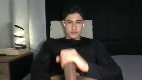 Snapshot of pablo_boston chatting on September 9, 10:53 pm Javi online show from September 9, 10:53 pm