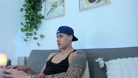 Javi    online show from February 4, 1:17 pm