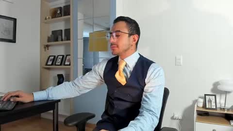 pablo rincon95 online show from May 23, 2:43 pm