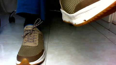 Snapshot of pablomenesssl chatting on December 23, 10:21 am Pablo Meness online show from December 23, 10:21 am