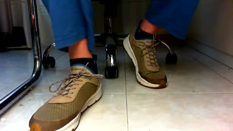 Snapshot of pablomenesssl chatting on December 25, 12:26 pm Pablo Meness online show from December 25, 12:26 pm