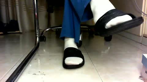 Snapshot of pablomenesssl chatting on December 25, 8:07 pm Pablo Meness online show from December 25, 8:07 pm