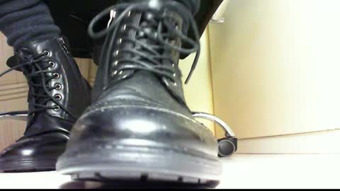 Snapshot of pablomenesssl chatting on January 9, 10:09 pm Pablo Meness online show from January 9, 10:09 pm