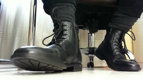 Snapshot of pablomenesssl chatting on January 26, 9:51 am Pablo Meness online show from January 26, 9:51 am