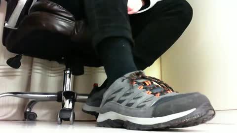 Snapshot of pablomenesssl chatting on February 16, 8:00 pm Pablo Meness online show from February 16, 8:00 pm