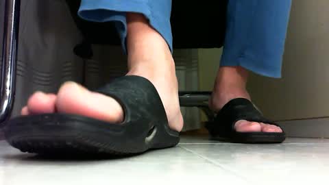 Snapshot of pablomenesssl chatting on February 23, 11:58 pm Pablo Meness online show from February 23, 11:58 pm