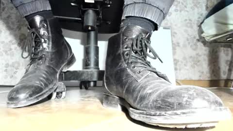 Snapshot of pablomenesssl chatting on November 1, 7:05 pm Pablo Meness online show from November 1, 7:05 pm