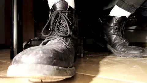 Pablo Meness online show from June 5, 8:03 pm