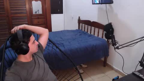 Snapshot of pablomingo chatting on November 26, 9:21 am pablomingo online show from November 26, 9:21 am