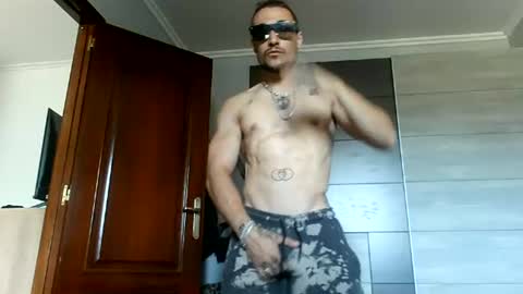 Pablo Mller online show from June 20, 12:30 pm