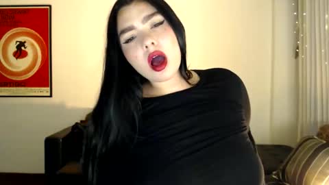 Page 3 online show from October 7, 10:51 pm