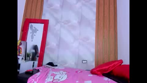 Snapshot of pahulamontero chatting on May 8, 3:06 pm pahulamontero online show from May 8, 3:06 pm