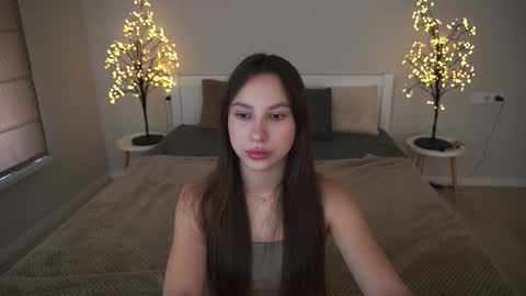 Paige online show from September 19, 12:39 pm