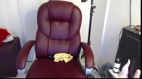 paiper online show from March 7, 11:24 pm